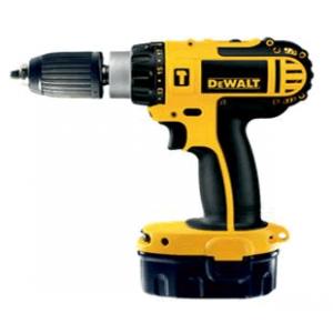 DeWalt 紧凑型充电冲击钻/电钻/起子DC735