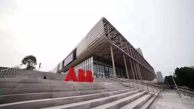 ABB电力与自动化世界：ABB Ability™引领数字化转型