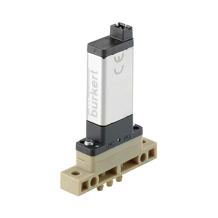 1767498354433875.jpg burkert_20071070_001A.jpg